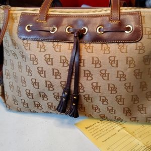 Vintage Dooney and Burke shoulder bag.